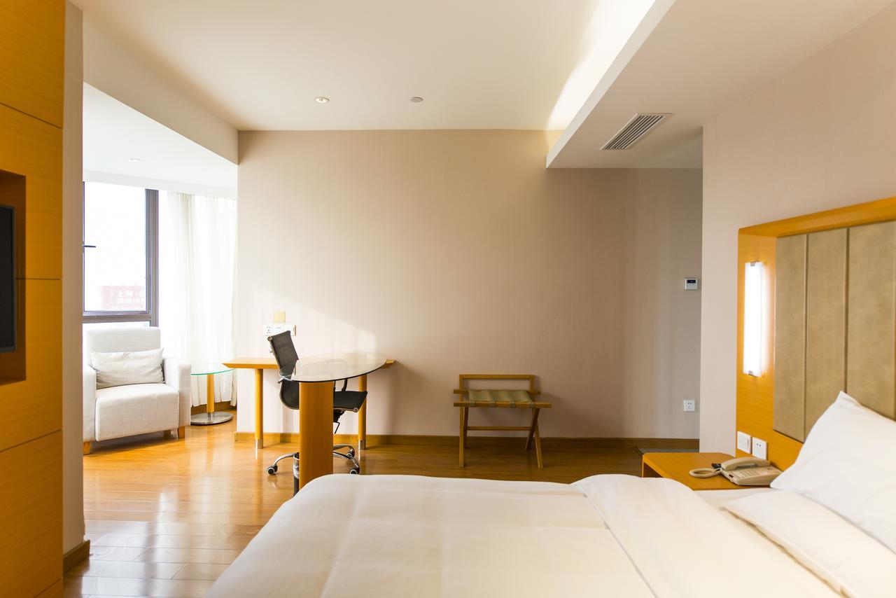 Ji Hotel Shanghai The Bund Tiantong Road Exterior foto